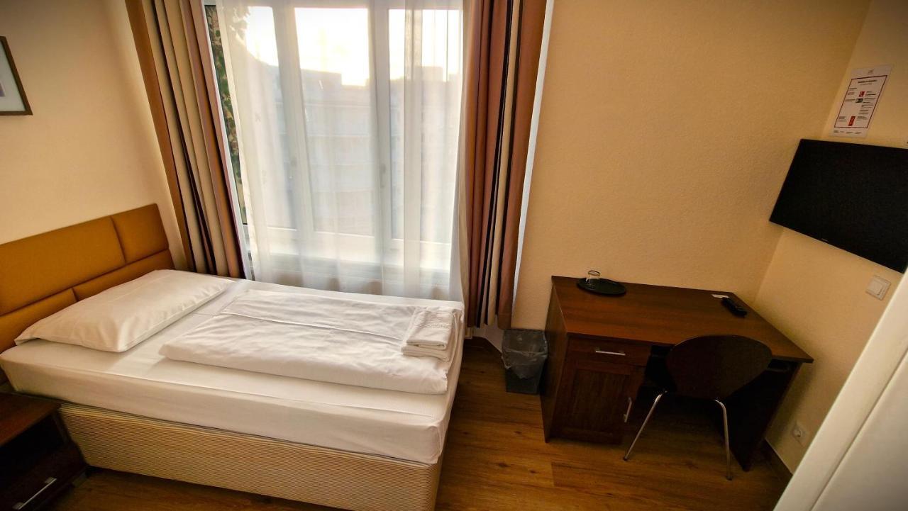 Mikon Eastgate Hotel - City Centre Βερολίνο Εξωτερικό φωτογραφία
